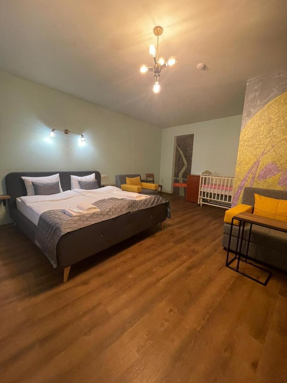 Boutique Kosher Hotel Tourfa Tbilisi Esterno foto